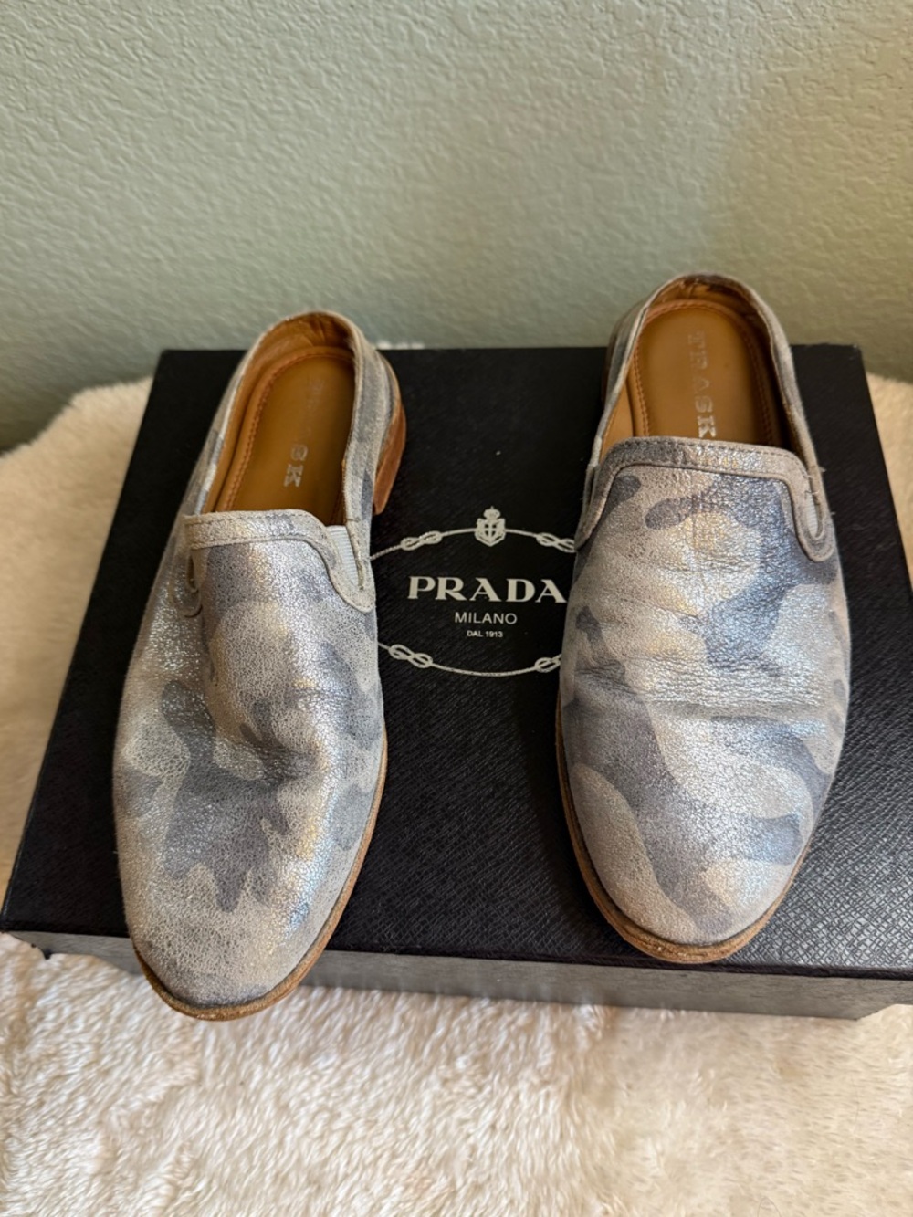 Trask camo metallic mules size 7